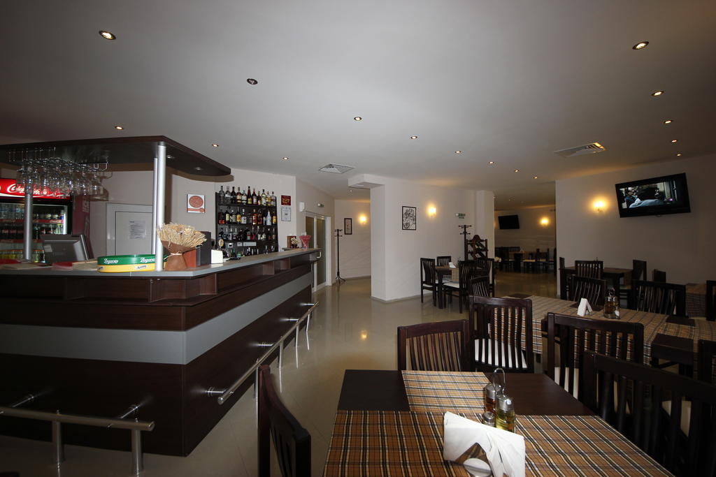 Menada Sunset Kosharitsa Apartments 外观 照片