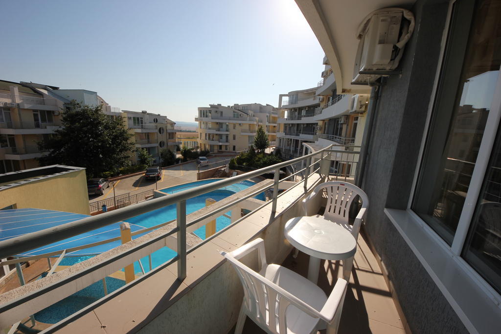 Menada Sunset Kosharitsa Apartments 外观 照片