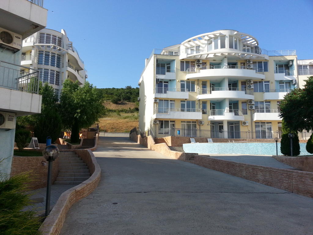 Menada Sunset Kosharitsa Apartments 外观 照片