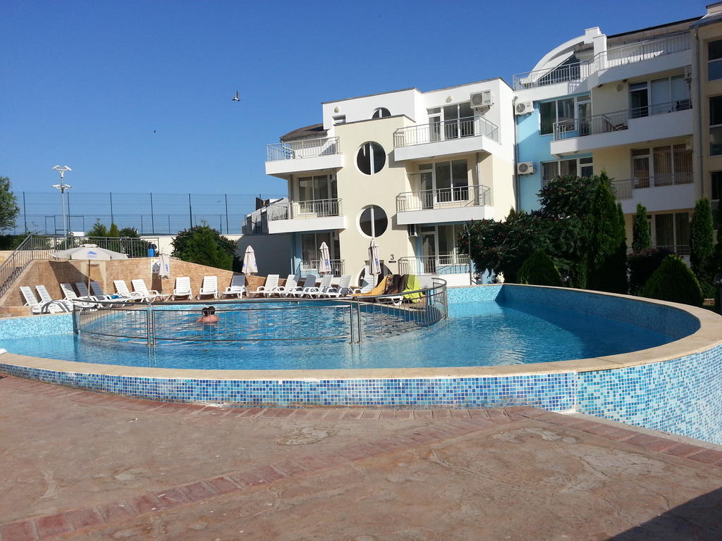 Menada Sunset Kosharitsa Apartments 外观 照片