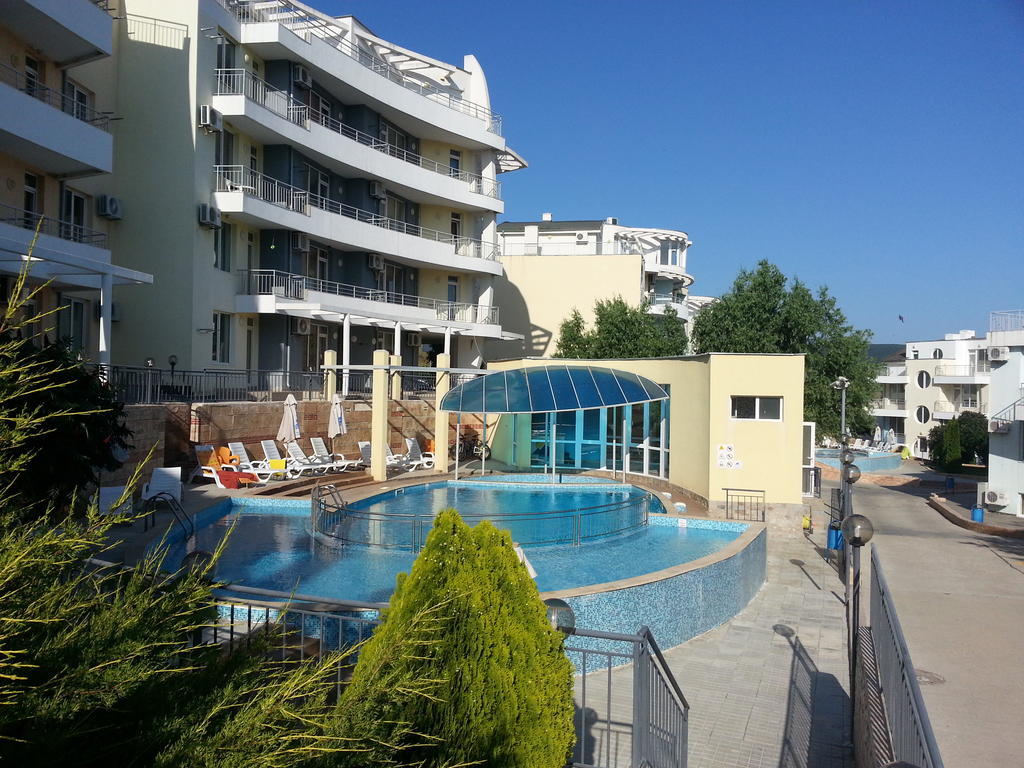 Menada Sunset Kosharitsa Apartments 外观 照片