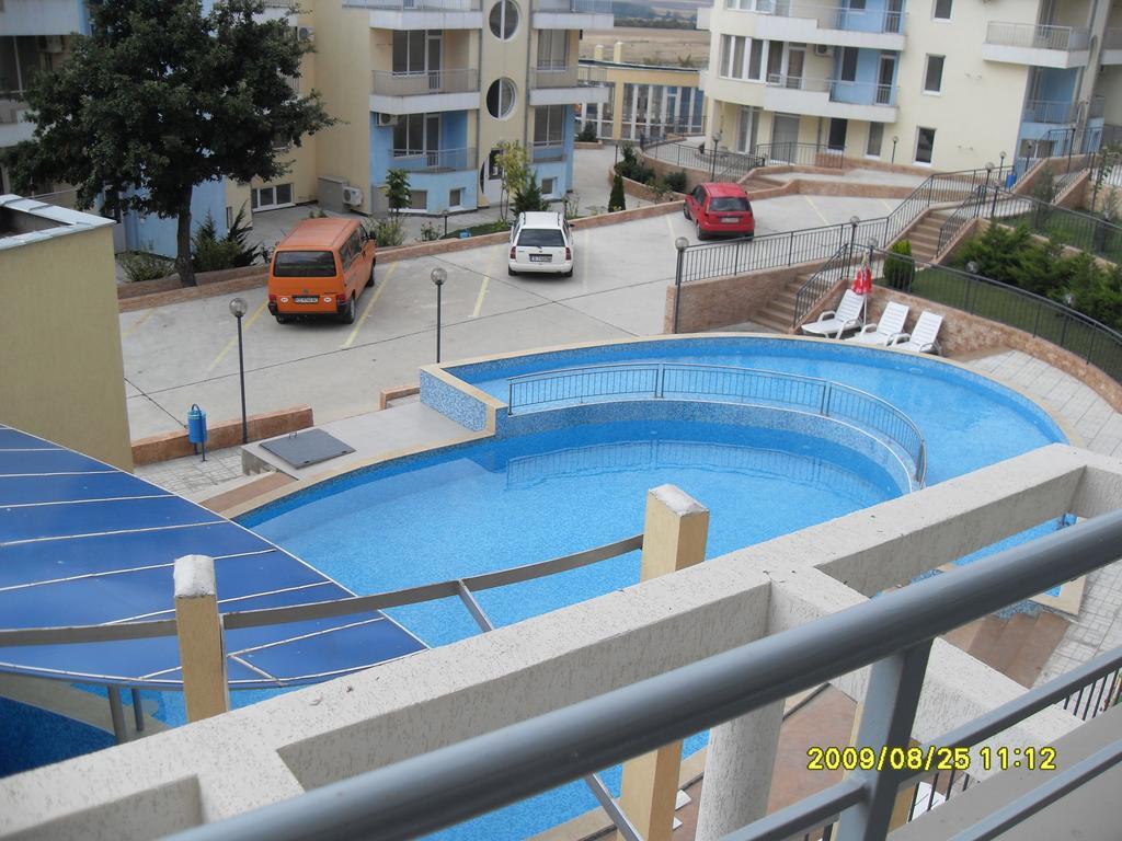 Menada Sunset Kosharitsa Apartments 外观 照片