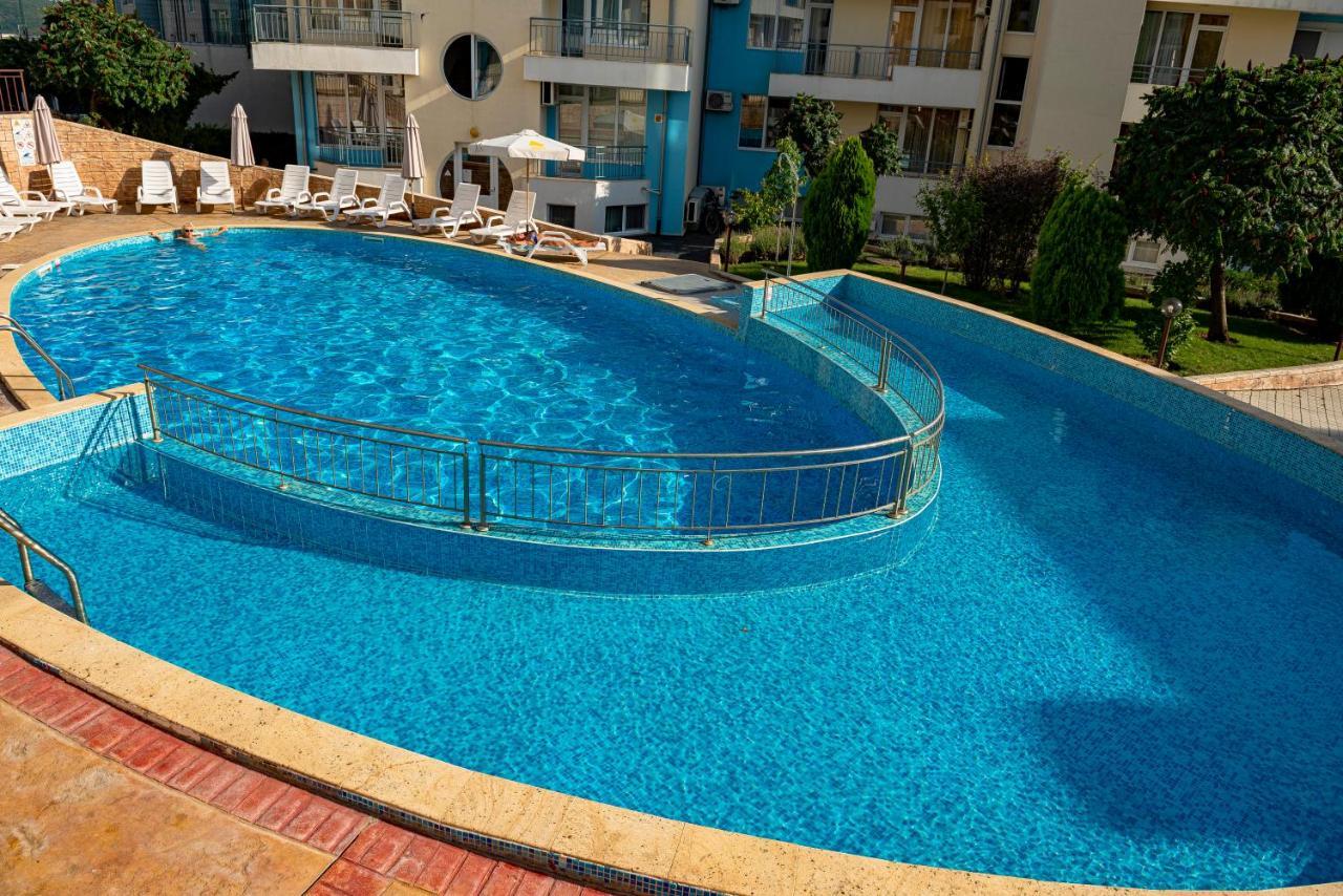 Menada Sunset Kosharitsa Apartments 外观 照片