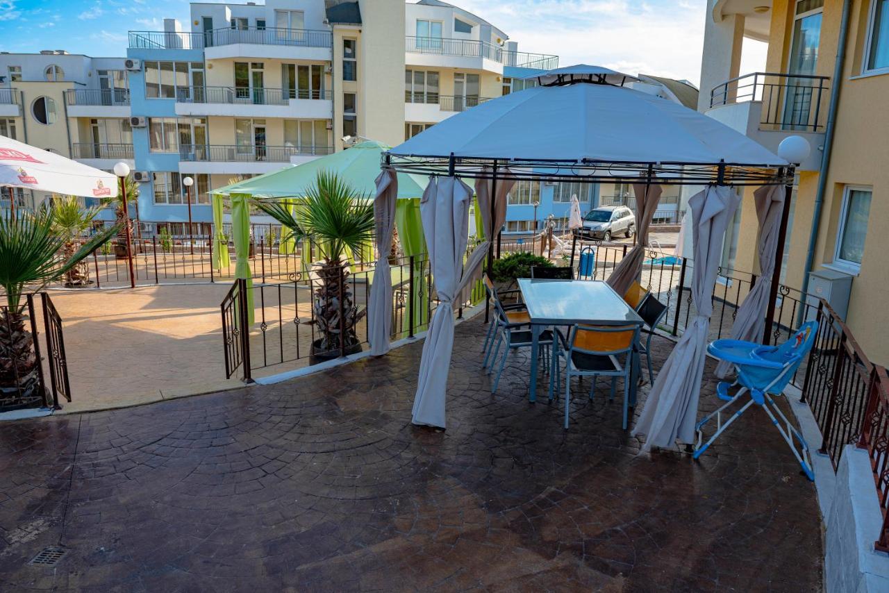 Menada Sunset Kosharitsa Apartments 外观 照片
